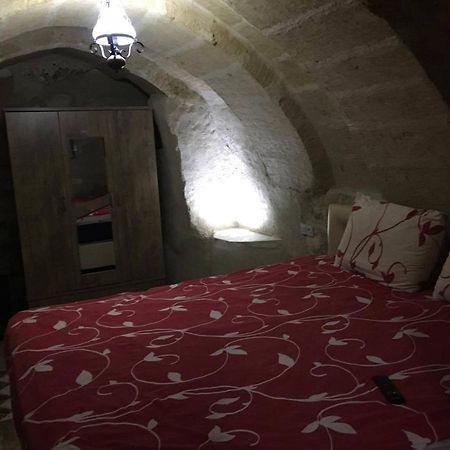 Emir Cave Apart Aparthotel Юргюп Екстериор снимка
